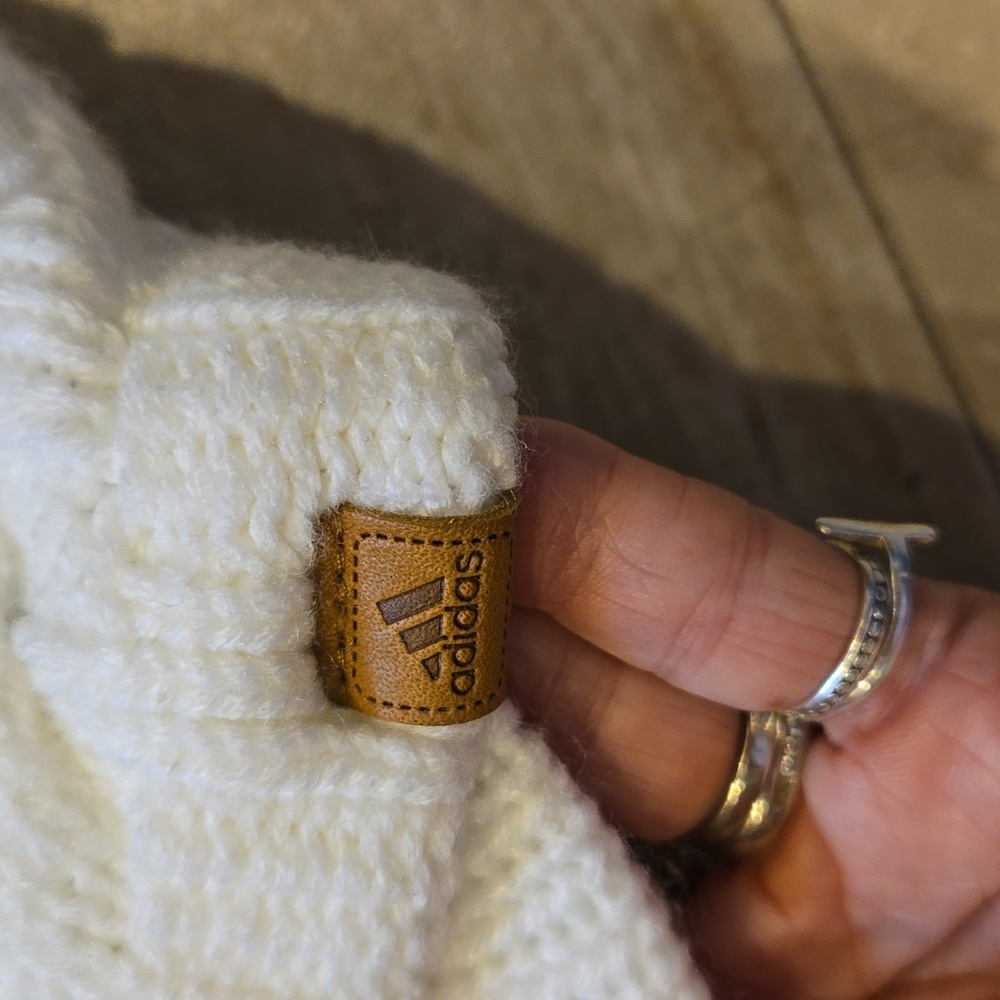 Adidas Cable Knit Mini Visor Beanie - Picture 3 of 8